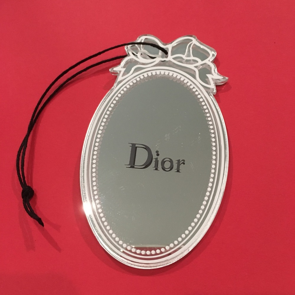 Dior mirror